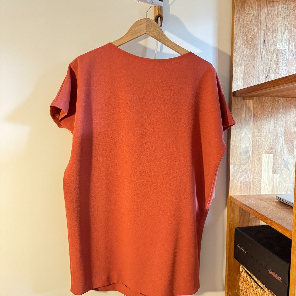 Kaarem Angle Mini Dolman Open Back Dress in Coral